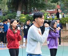 雷恩中场新生代盼提升进攻效率，锋线技校展示锐不可挡的简单介绍